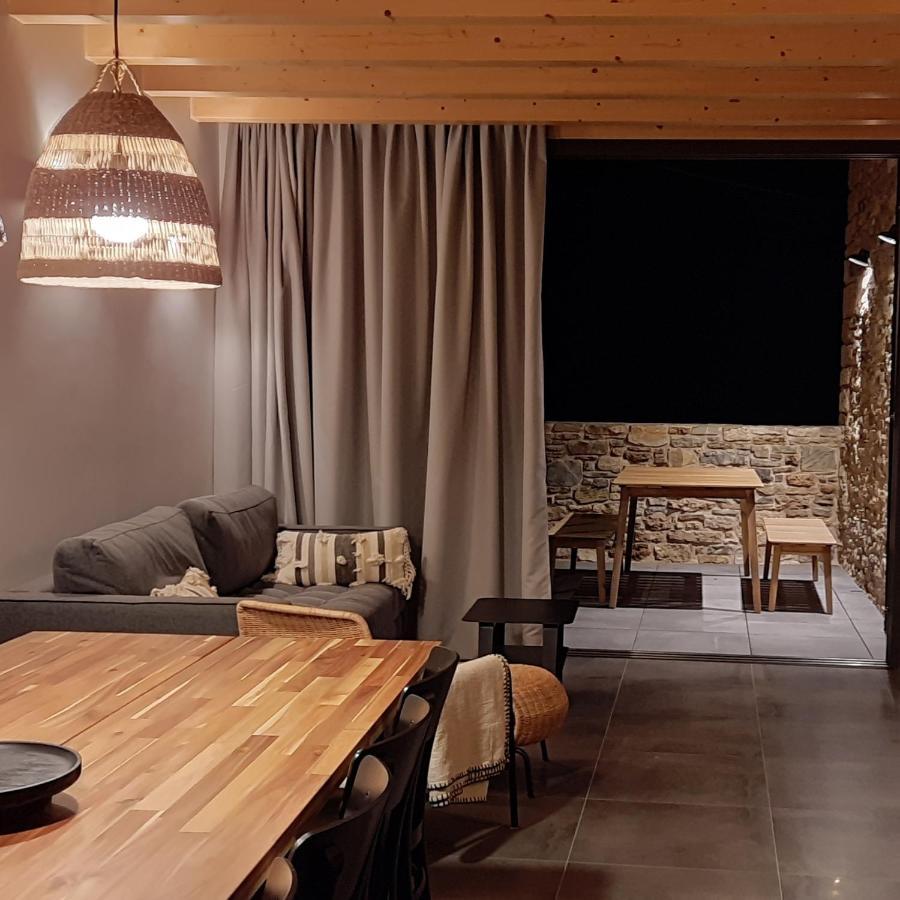 Corral De L'Esquirol Villa Basturs Dış mekan fotoğraf